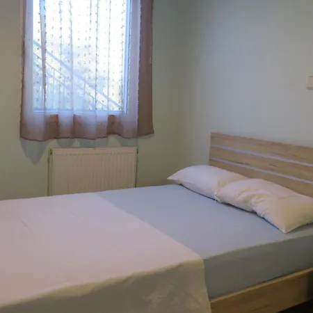 Comfortable And Spacious Near Beaches * Aigio