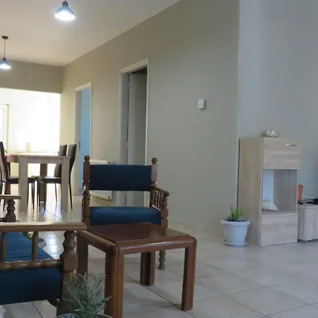 アパート Comfortable And Spacious Near Beaches *